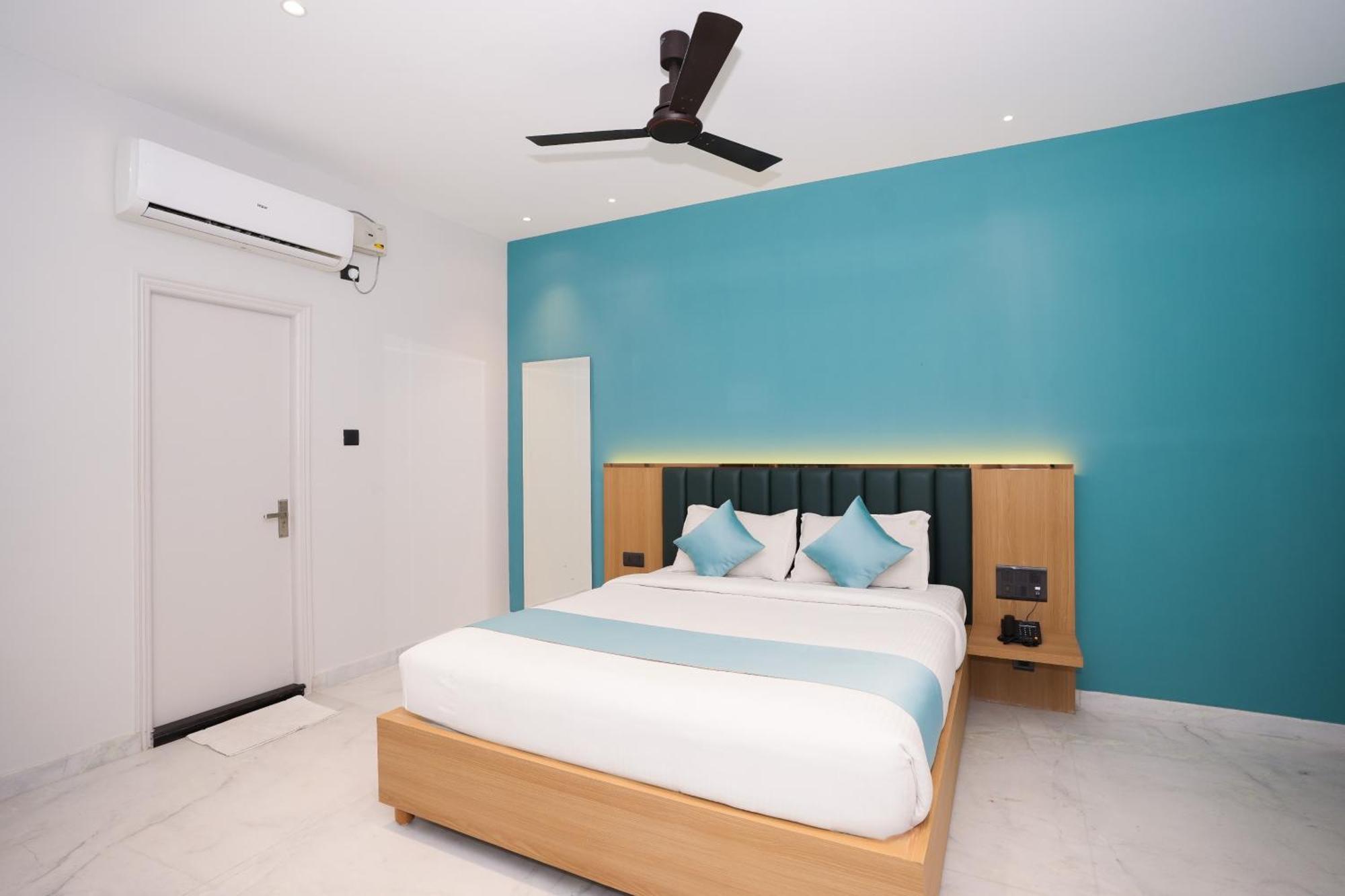 Vaishnavi Residency Hotel Bangalore Exterior photo